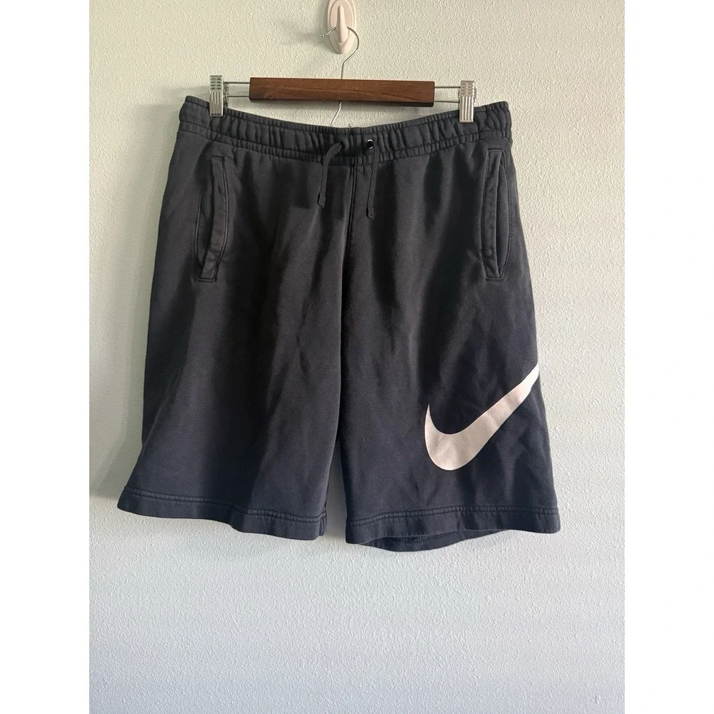Nike Big Swoosh Club Fleece Shorts Black White Logo Men Medium Cotton Sporty Gym